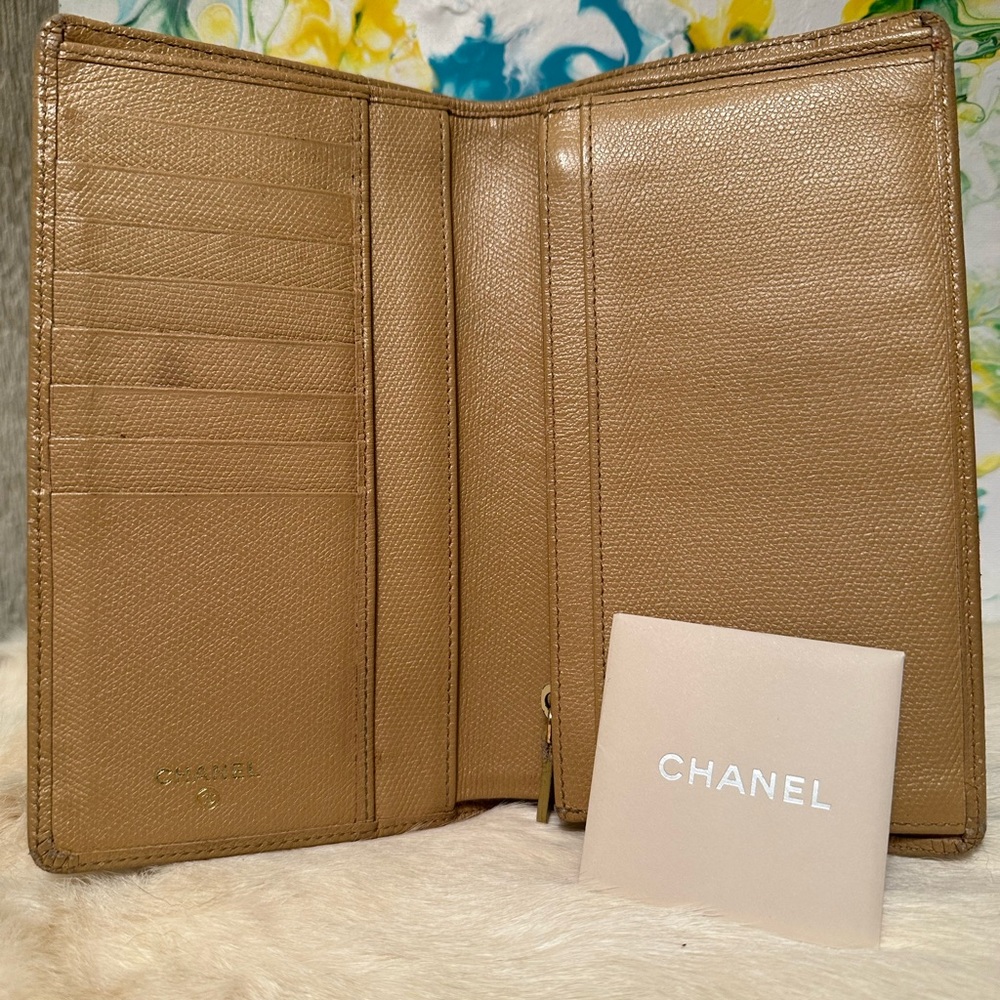 Chanel Vintage Brown Caviar Long Leather Wallet - Picture 2 of 7